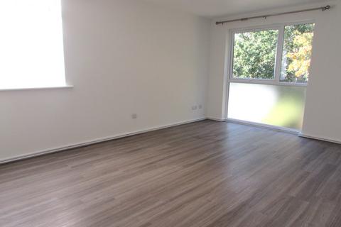 2 bedroom flat to rent, Archery Close, Harrow, HA3