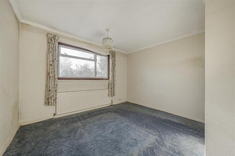 29 Duncroft, Windsor, SL4 4HH