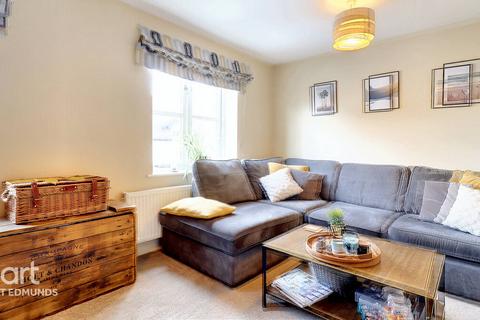 3 bedroom terraced house for sale, All Saints Court, Bury St Edmunds