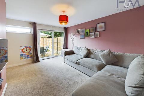 82 Bronte Paths, Stevenage, SG2 0PJ