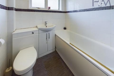 82 Bronte Paths, Stevenage, SG2 0PJ