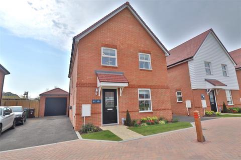 4 bedroom detached house for sale, 80 Ecclesden Park, Angmering BN16