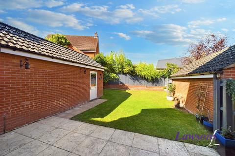 17 Comfrey Way, Thetford, IP24 2UU