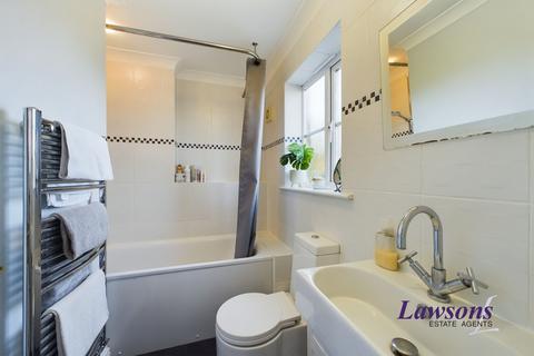 17 Comfrey Way, Thetford, IP24 2UU