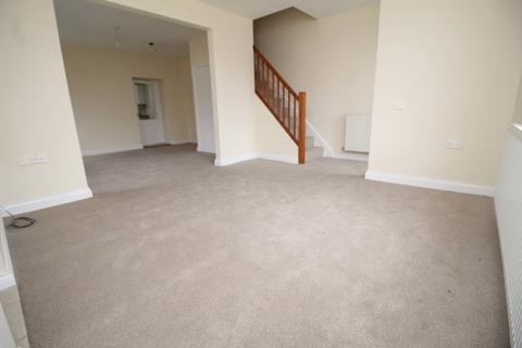 3 bedroom end of terrace house for sale, Newport Road, Caldicot, Chepstow, Monmouthshire, NP26