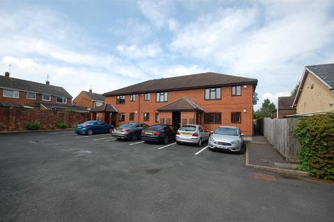 2 bedroom flat to rent, 16 Bilbrook Court, Bilbrook Road, Codsall