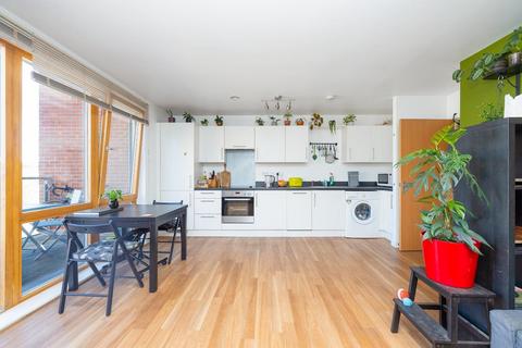 2 bedroom flat to rent, New Kingsley Road, Bristol BS2