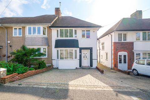 3 bedroom semi-detached house for sale, Leadale Avenue, Chingford