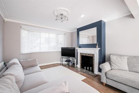 3 bedroom semi-detached house for sale, Leadale Avenue, Chingford