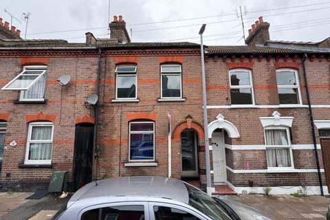 5 bedroom terraced house to rent, Cambridge Street, Luton