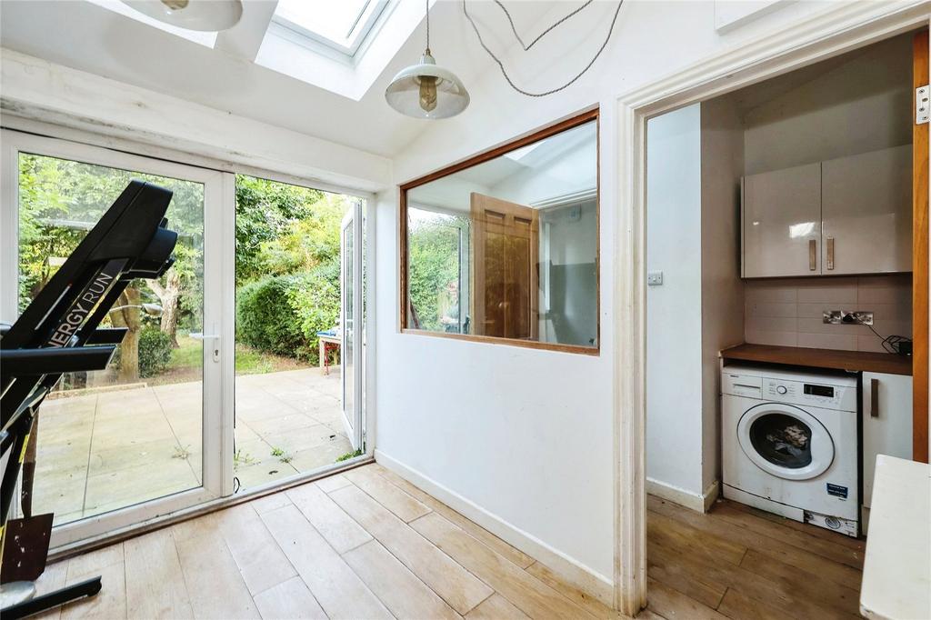 Dining Room/Utility