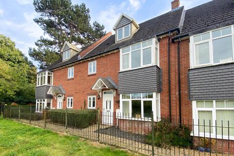 2 Bread And Meat Close, Warwick, CV34 6HF
