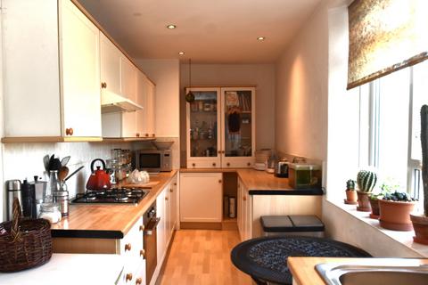 2 bedroom flat for sale, St. Peter Street, Tiverton, Devon, EX16