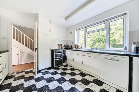 Highfield House Highfield Crescent, Hindhead, GU26 6TG