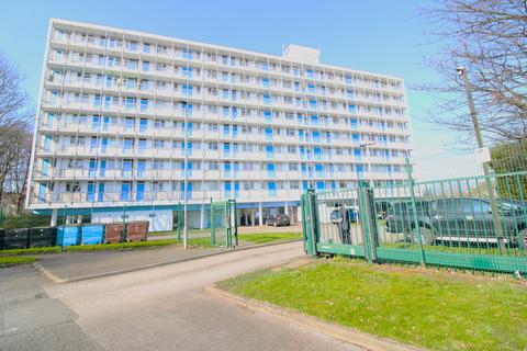 1 bedroom flat for sale, Glebelands Road, Manchester M23