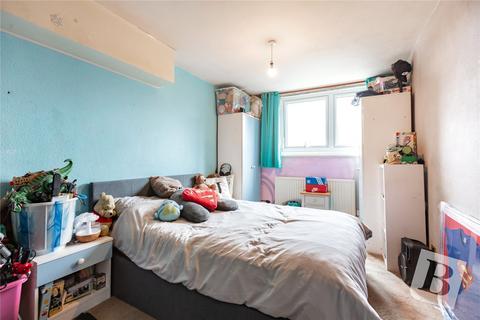 2 bedroom apartment for sale, Parkview House, Sunrise Avenue, Hornchurch, Essex, RM12