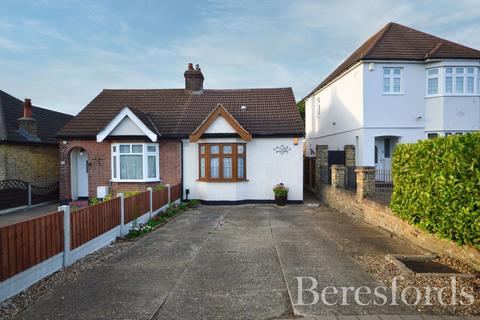 undefined, Chase Cross Road, Collier Row, RM5