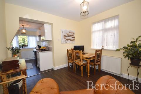 undefined, Chase Cross Road, Collier Row, RM5