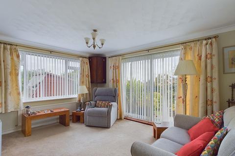 2 bedroom detached bungalow for sale, Moorfoot Road, Worthing BN13