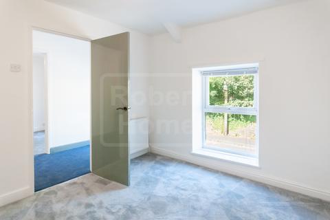 75 Heol Gleien, Upper Cwmtwrch, Swansea, SA9 2UF
