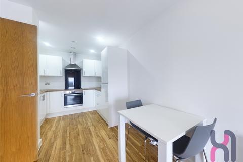 1 bedroom flat to rent, Media City, Michigan Point Tower B, 11 Michigan Avenue, Salford, M50