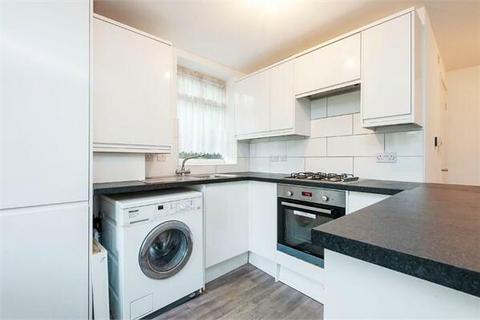 1 bedroom flat for sale, Vicarage Road, London, E10