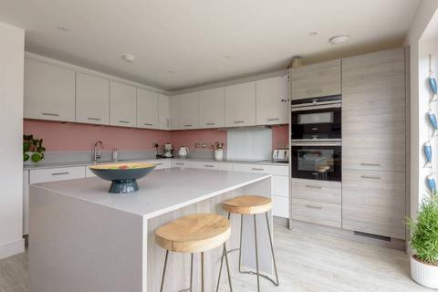 57 Bayview Circus, Dunbar, EH42 1ZT