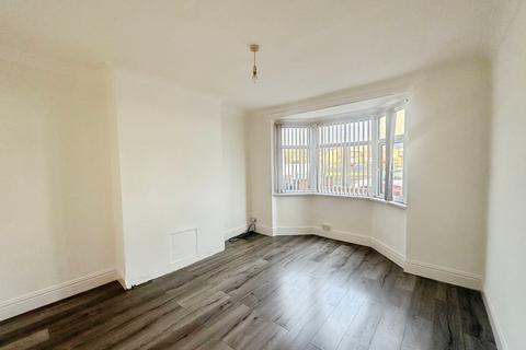 3 bedroom semi-detached house for sale, Stamfordham Road, Fenham, Newcastle upon Tyne, NE5