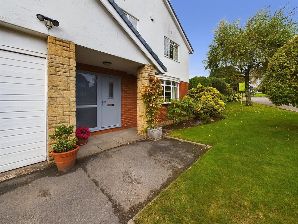 Front Garden &amp; Entrance