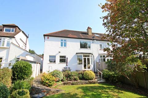 148 Wickham Way, Beckenham, BR3 3AR