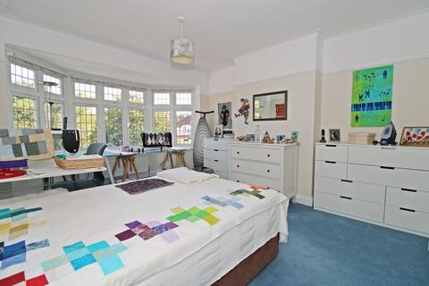 148 Wickham Way, Beckenham, BR3 3AR