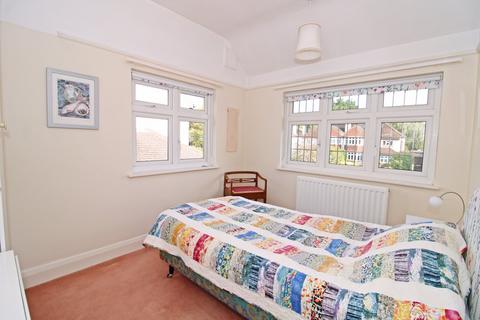 148 Wickham Way, Beckenham, BR3 3AR