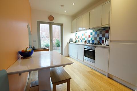 3 bedroom townhouse to rent, Kersteman Road, Bristol BS6