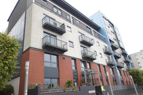 2 bedroom flat to rent, Meadowside Quay Walk, Glasgow G11