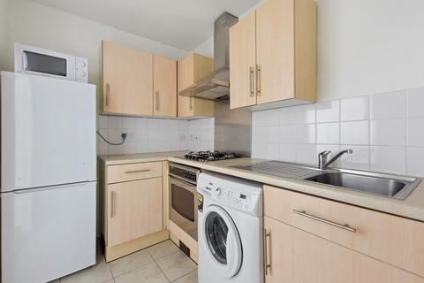 1 bedroom maisonette to rent, Westfield Park, Pinner, HA5