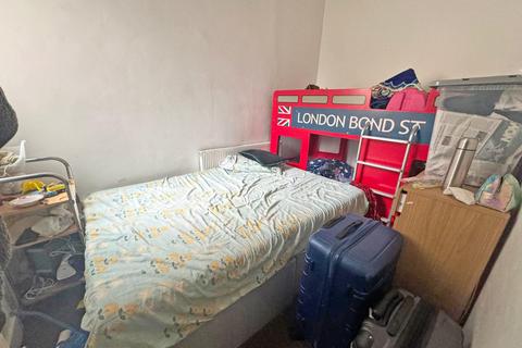 1 bedroom flat for sale, Wolsey Avenue,  London, E6