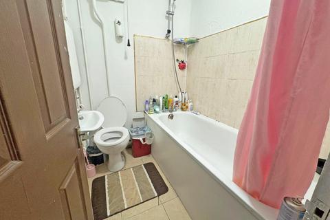 undefined, Wolsey Avenue,  London, E6