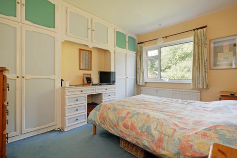 31 Abbeydale Park Crescent, Sheffield, S17 3PA