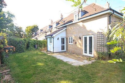 3 bedroom terraced house for sale, Clifton Mews, Kentford CB8