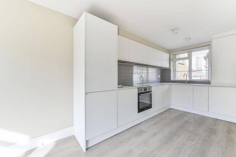 3 bedroom flat to rent, THORNCROFT STREET, Nine Elms, London, SW8