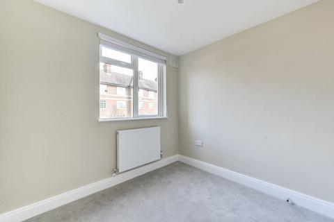 3 bedroom flat to rent, THORNCROFT STREET, Nine Elms, London, SW8