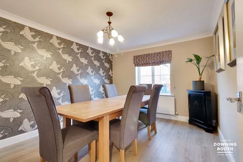 4 bedroom detached house for sale, Hawkhurst Drive, Rugeley WS15