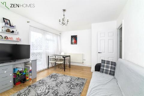 3 bedroom maisonette for sale, London E4