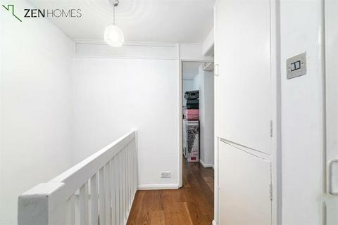 13 Appleby Close, London, E4 9ND
