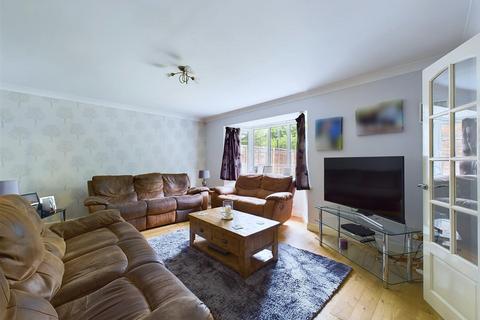 4 bedroom detached house for sale, Pampisford Road, South Croydon CR2