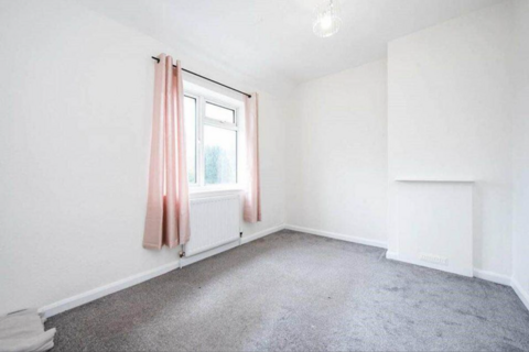 5 bedroom terraced house to rent, Atlas Road, London E13