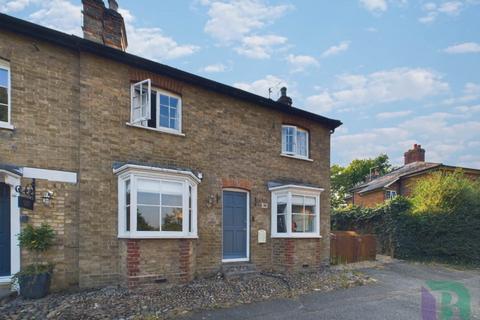 3 bedroom end of terrace house for sale, George Street, Milton Keynes MK17