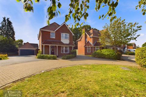 4 bedroom detached house for sale, Mill Close, Central Tiptree