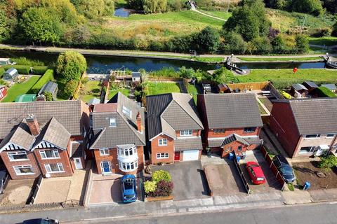 4 bedroom detached house for sale, Bennett Street, Long Eaton