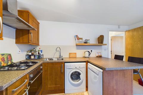 2 bedroom apartment for sale, Rose and Crown Passage, Cheltenham, Gloucestershire, GL50